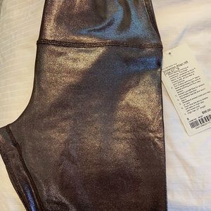 NWT! lululemon align crop 21" size 8 in radiate foil french press